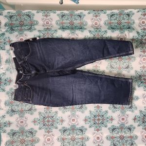 Capri mid rise jeans